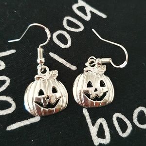 6 for $15 * Halloween Silver Metal Pumkin Earings